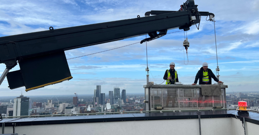 cradle window cleaning vs rope access clean